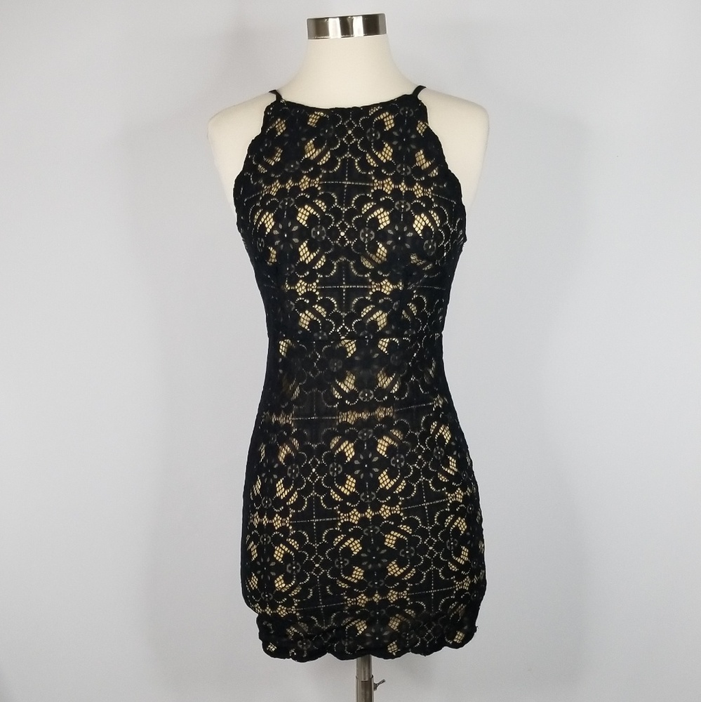 🆕️ Black and Gold Lace Sleeveless Dress